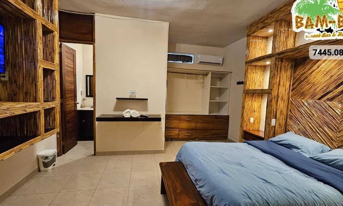 Boulevard Barra Vieja Villa | Villa with beach access in Acapulco Diamante. It has all the comforts