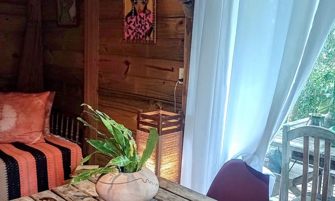 Praia do Rosa Ski Chalet | JANE | HOUSE BY THE SEA | Central and facing the sea