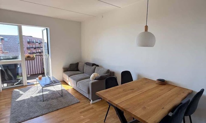 Copenhagen SV Apartment | Sunny New apt in Valby