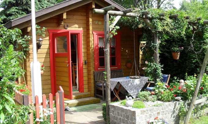 Kloster Lehnin House | Holiday Home 'Twin Room with Shower/WC' with Private Terrace