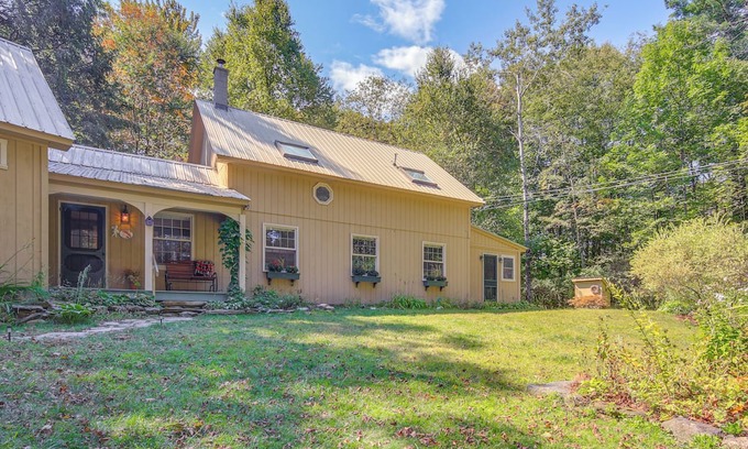Williamsville Cabin | Outdoor-Adventure Haven 14 Mi to Mount Snow Skiing