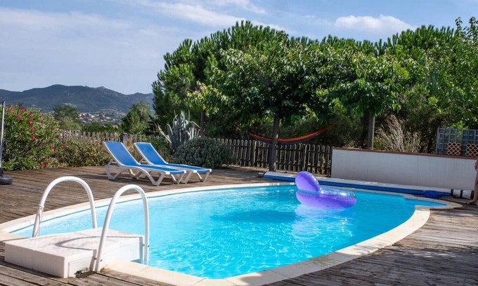 Latour-de-France House | L'alba - holiday cottage and guest rooms