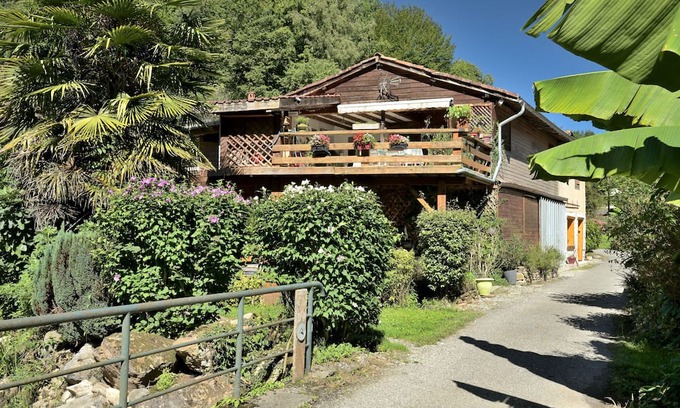 Chein-Dessus House | Holiday Home 'Au Fil De L'eau' with Mountain View, Private Terrace and Wi-Fi
