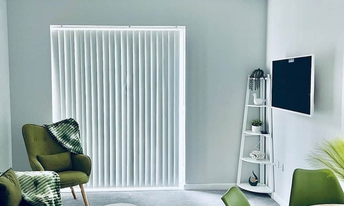 Wainscot Apartment | Rochester Castle Luxury Apartments