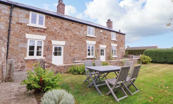 Nercwys House | ISFRYN, family friendly, character holiday cottage in Nercwys