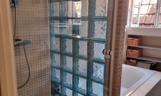 19e Eeuwse Schil House | Authentic house in town center