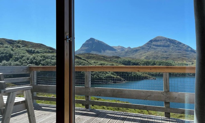 Kylesku Cottage | 2 bedroom accommodation in Kylesku, near Lairg