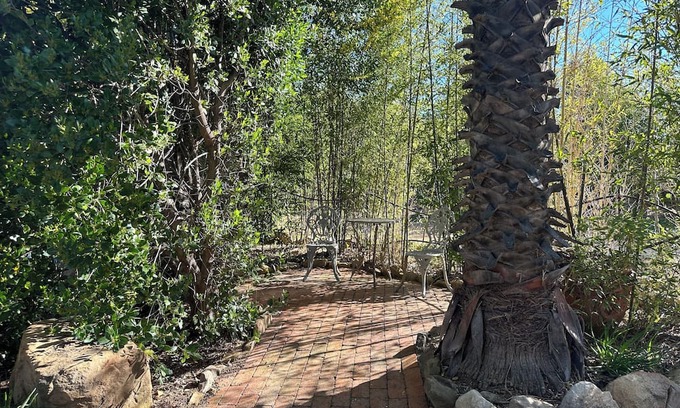 Ojai House | SPRAWLING OPEN OASIS CLEAN CUT FULLY LANDSCAPED