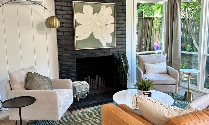 Tamalpais-Homestead Valley House | Elegant Retreat at Private MCM Sanctuary, Pet Friendly Stay