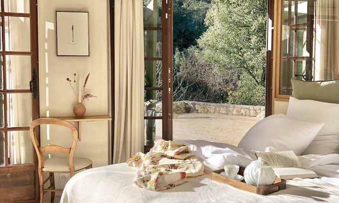 Dions Other | Experience Japanese Elegance at Chambre Sakura Uzès