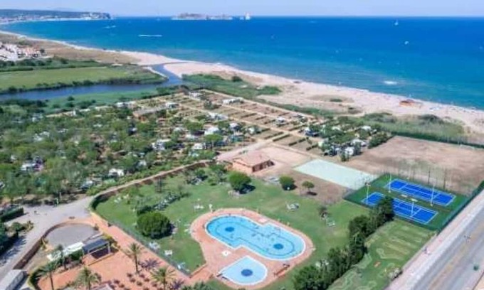 Pals House | Camping 4 étoiles - Piscine - eeed0g