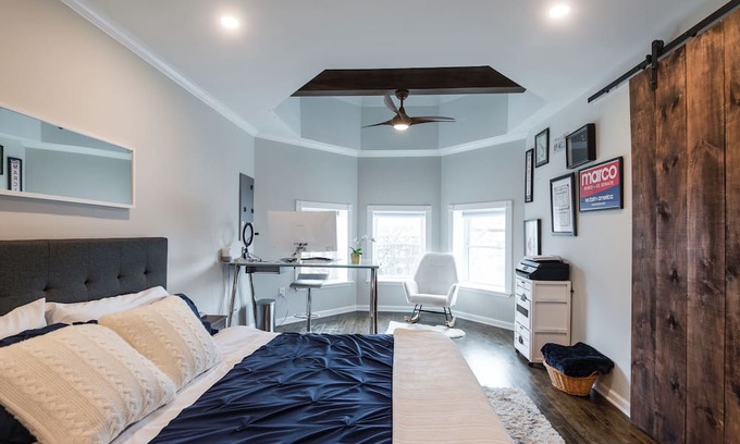 Bloomingdale House | Luxurious 3-BD on the Park With Monument Views