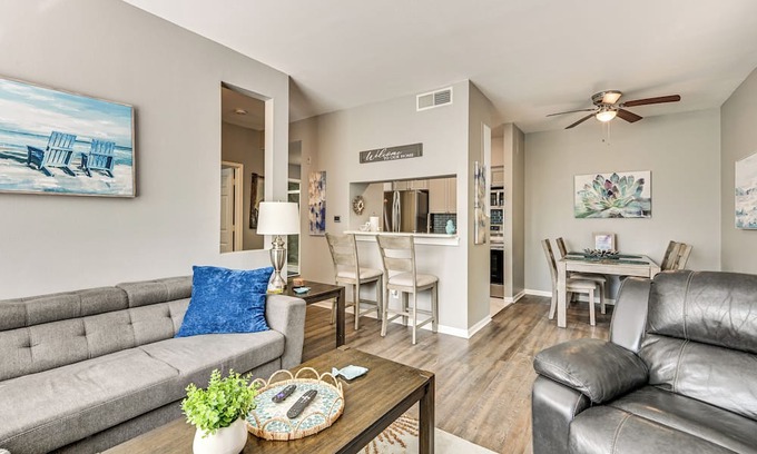 Clearwater Condo | Saltwater Pool + 4 Mi to Beach: Clearwater Condo!