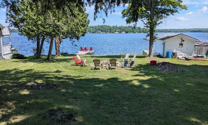 Kawartha Park Cabin | Lakefront cottagenTrue cottage charm.wide open lake views