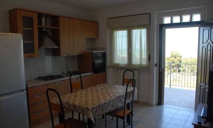 Petacciato Apartment | Apartment Beach View with Terrace