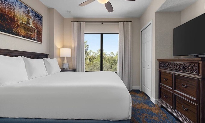 Lake Buena Vista Resort | 2 Bedroom Deluxe Suite at Bonnet Creek Resort