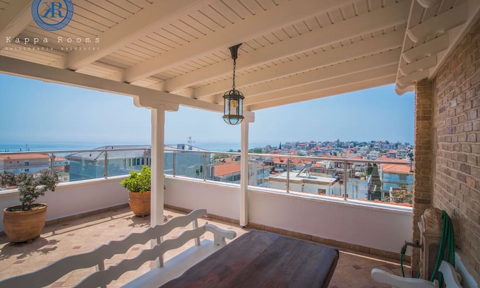 Kallikratia Apartment | Kappa Rooms Penthouse Apartment