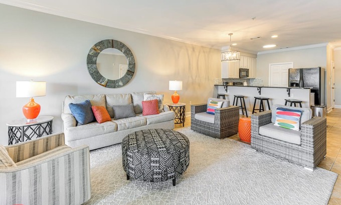 Dadeville Condo | Pool & Dock Access: Waterfront Dadeville Condo!