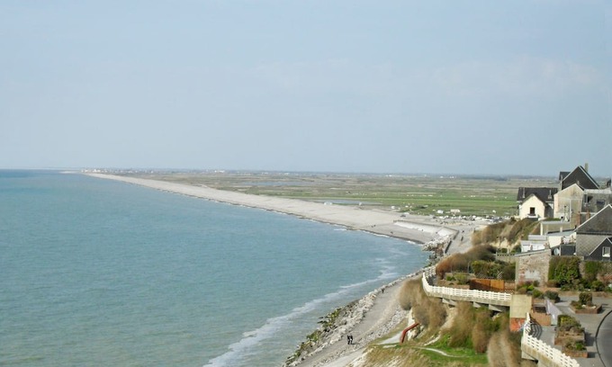 Mesnil-Val House | Tout près de la plage à pied!