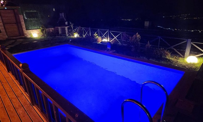 Ilmiye House | nİlmiye 2+1 Heating Pool - Lake View - Jacuzzi - Fireplace - 4 Person Bungalow