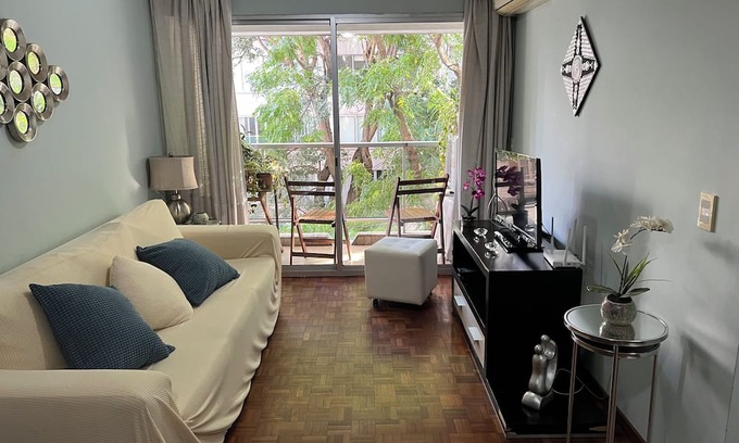 Pocitos Apartment | Charming 1-bedroom apartment in wonderful Montevideo with WiFi, AC