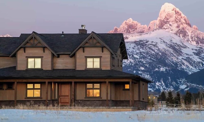 Driggs House | Grand Horizon Retreat - 7 Bdrm Luxury Home
