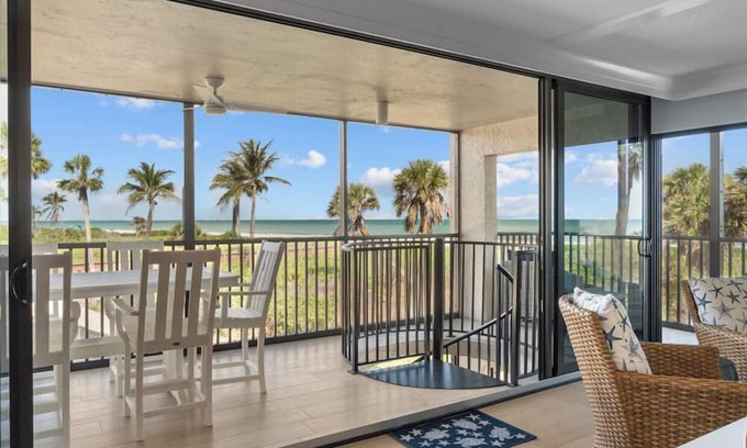Sanibel Condo | Corner Condo with 180° Gulf Views + Beach Access | Sundial R-206
