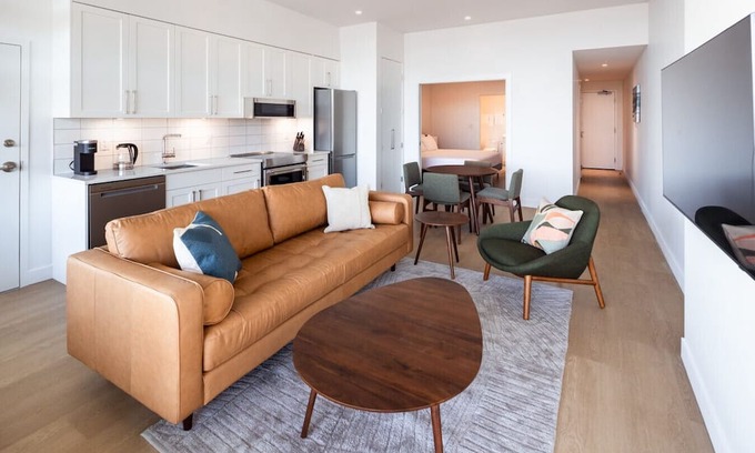 Regional District of Nanaimo Apartment | Suite 105 - One-Bedroom Oceanview King Suite | Pet Friendly