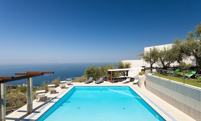 Schiazzano Villa | My Rental Homes - Villa Felicia with sea view, infinity pool and ample garden