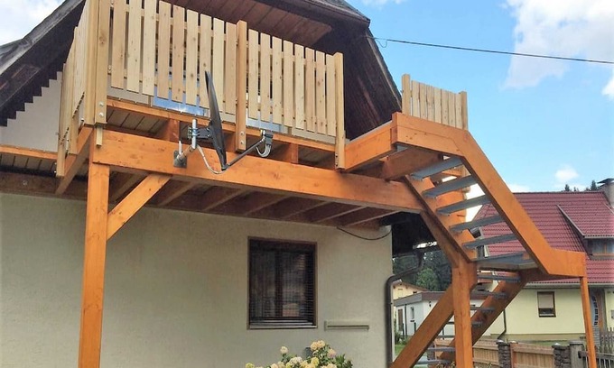 Tropolach Apartment | Apartment in Tröpolach near Nassfeld Gondola