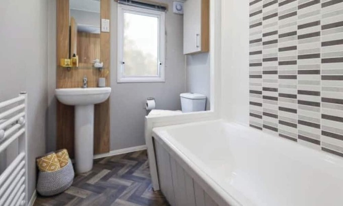 Letham Grange House | Elegant Castleton 3 Bed