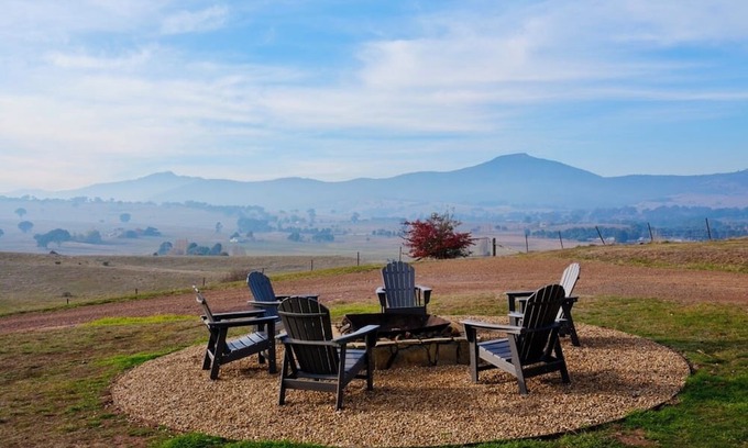 Merrijig House | Luxury country escape! Spectacular views, Spa, Pool, Fire pit, Spacious home