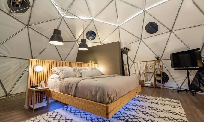 Gainesville Cabin | SkyDome Hideaway—The First Luxury Dome in DFW!