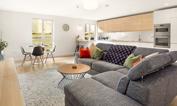 Clifden Apartment | The Town Place @ Clifden Boutique