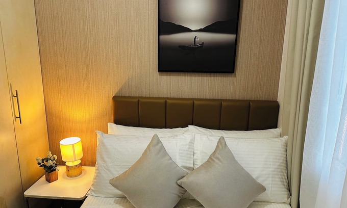 Salcedo Village Condo | Cozy 2-bedroom condo with AC, WiFi in pleasant Makati