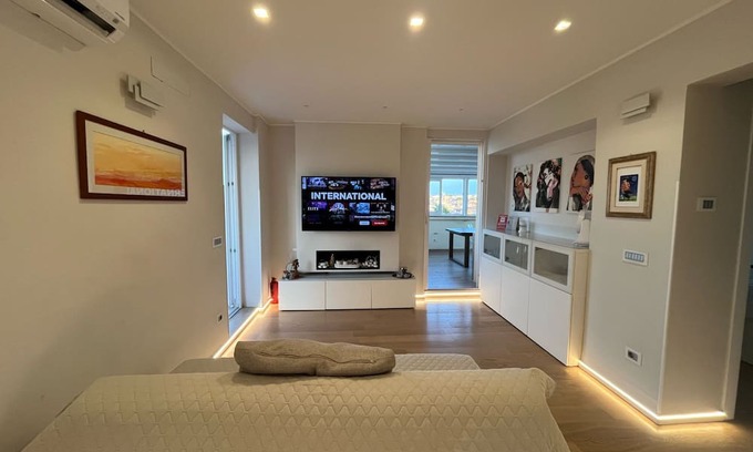 Monteverde Nuovo Apartment | WHITECATE panoramic penthouse in Rome