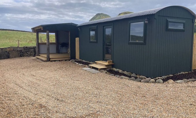 Inishmacatreer Cabin | Lakeside Cabin with private lakeshore access.