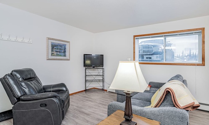 Kenai Apartment | Soothing 2-bedroom apartment in Kenai