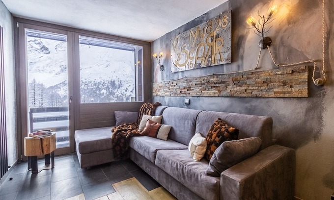 Cervinia Apartment | Cozy Studio in Cervinia with Direct Ski Slope Access