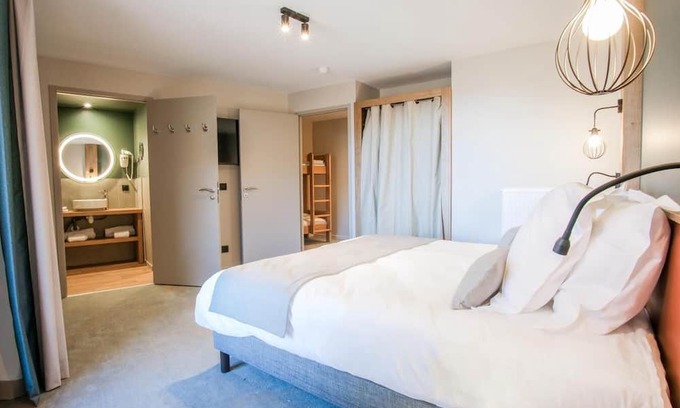 Mont-de-Lans Hotel | Wifi, 10m from ski slopes, swimming pool, sauna, tv, 27m², Les 2 Alpes