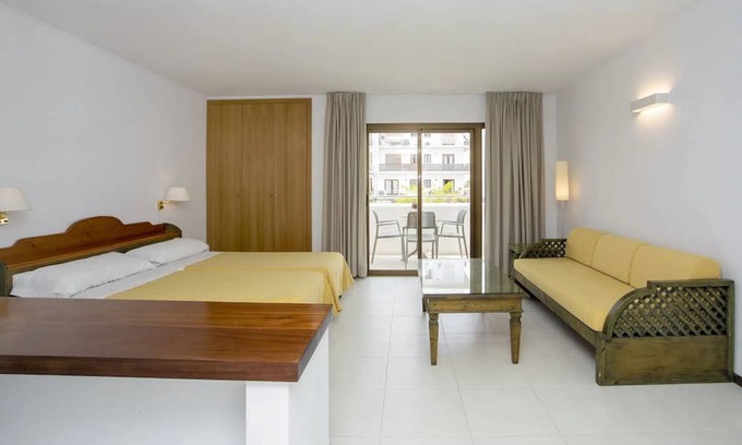 Santa Eulalia del Rio Apartment | BNLLC-ST3 - Cozy Studio in Santa Eulalia 50m Beach and center