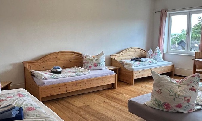 Flammersfeld House | Family room Buche - Guest and seminar house Mensch und Natur