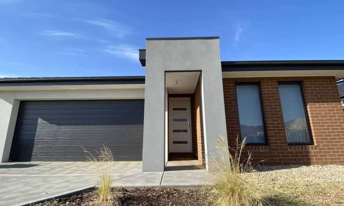 Melton South House | New family-friendly home