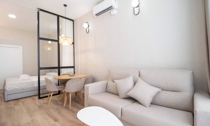 Aiora Apartment | Maritim 2 by Concept Flats