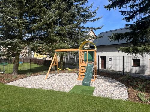 Smrzovka Apartment | Top-Rated Family-Friendly Stay at Apartmány Crystalindo