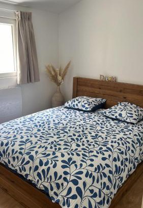 Livry-sur-Seine House | Forest-Edge Retreat: Perfect for Families and Pets