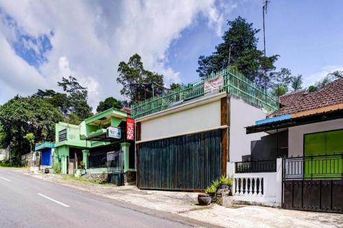 Sidomulyo Hotel | OYO 90879 Ara Predator Funpark