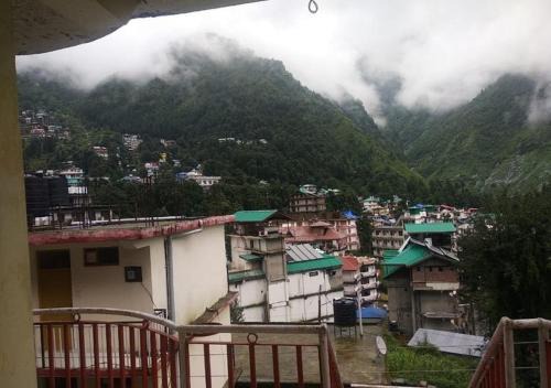 Dharamshala Hotel | Moon Peak Cottage Dharamshala