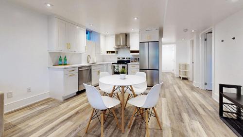 Vaughan Apartment | Stylish Basement Apartment with Family-Friendly Amenities
