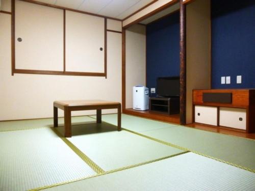 Yonago Hotel | Hotel Wakow: Family-Friendly Stay with Hot Tub Access